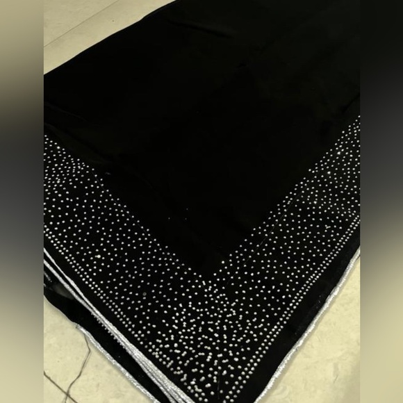 Premium Georgette Diamond Work
Stylish Party Wear Saree - Picture 4 of 12